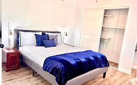 Upgraded, Stylish & Comfy 1 Bedroom/1 Bath Studio